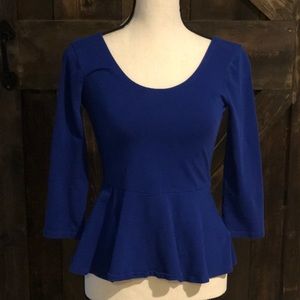 Adorable EXPRESS 3/4 sleeve electric blue top!